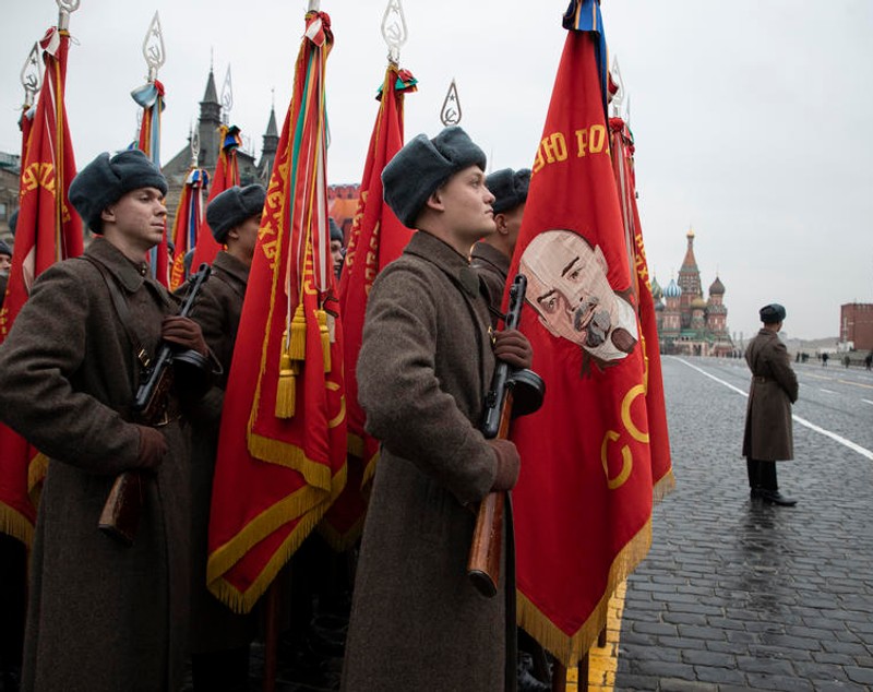 Defilare militară impresionantă în Piața Roșie. Rușii au reconstituit faimoasa paradă din noiembrie 1941, decisivă în Bătălia Moscovei