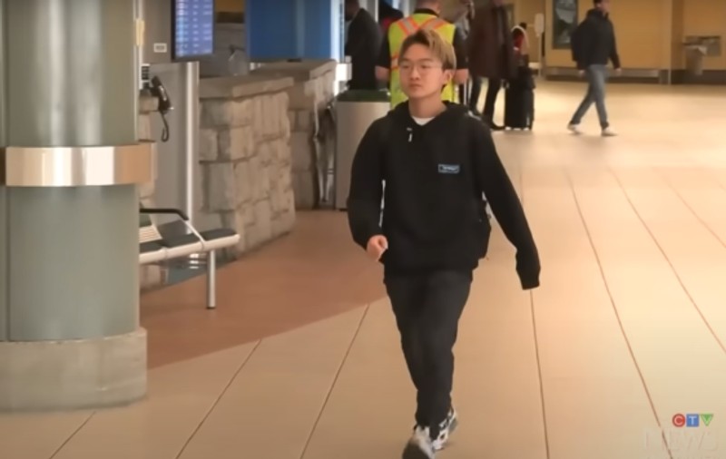 Motivul pentru care un student face naveta la universitatea din Vancouver cu avionul: „E ca și cum aș lua autobuzul”