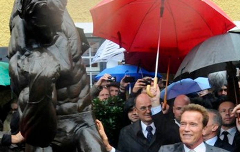 Foto | Arnold Schwarzenegger şi-a inaugurat propriul muzeu