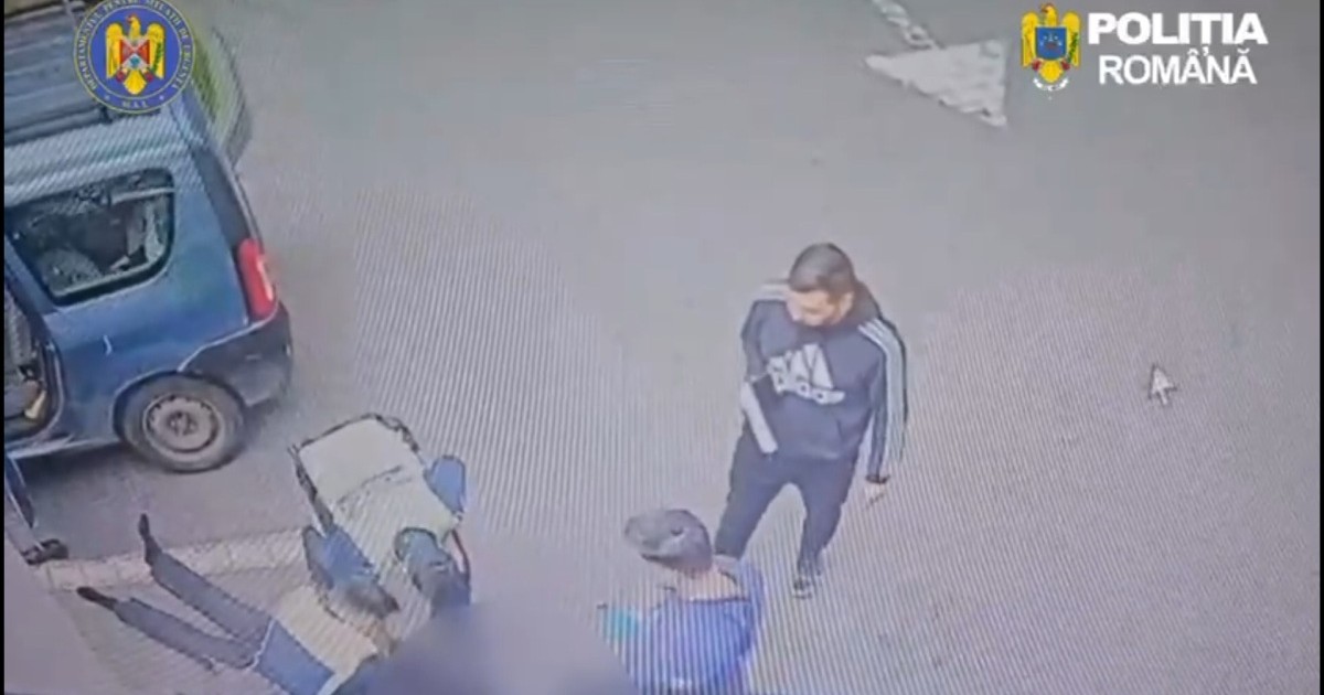 Un bărbat a făcut stop cardio-respirator într-o benzinărie din București și a fost salvat de polițiști cu șocuri electrice
