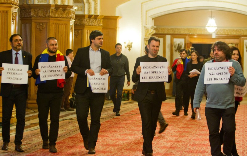 IPP: Cerem parlamentarilor să adopte în procedură de urgență o Lege de respingere a ordonanței de modificare a Codurilor penale