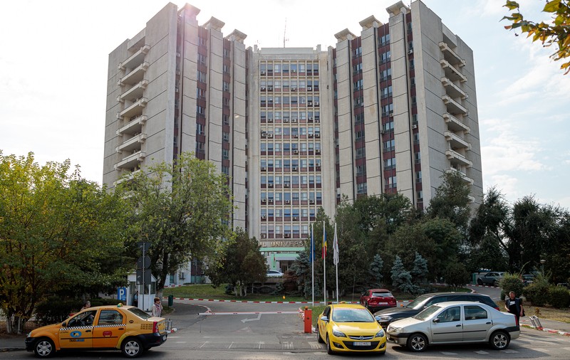 17 cadre medicale și 10 pacienți de la Spitalul Universitar din București, testați pozitiv la coronavirus