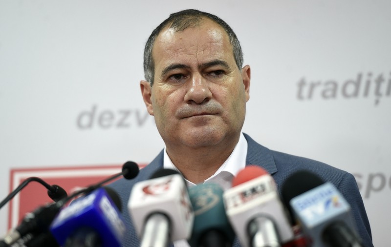 PSD vrea să înghețe pensiile speciale ale foștilor parlamentari; Și aleșii ar putea pierde sumele mărite pentru activitatea din teritoriu
