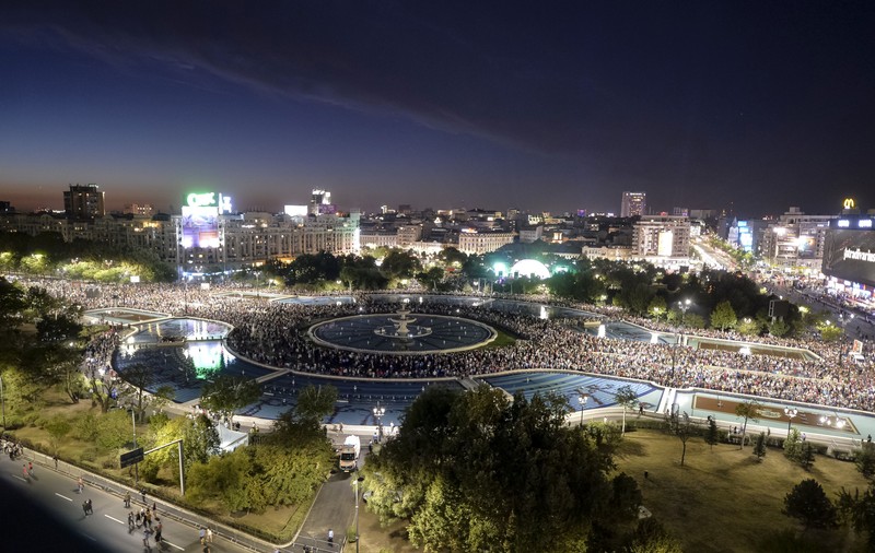 Primarul Gabriela Firea vrea să schimbe numele Parcului Unirii în "Parcul Teoctist Patriarhul"