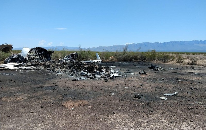 FOTO | Avion prăbușit în Mexic. Toate cele 13 persoane de la bord au murit