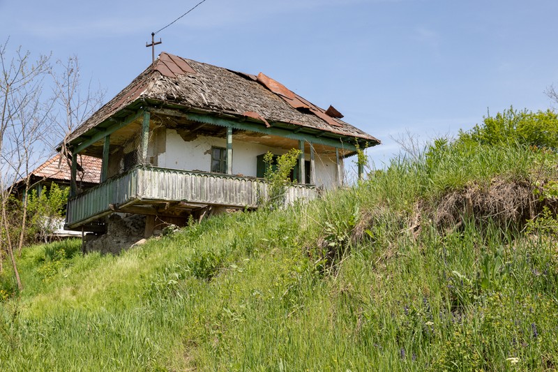 Casă veche văzută în Sutești. Foto: Eli Driu / Libertatea