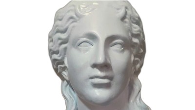 Arsinoe IV, sora Cleopatrei, statuie captură youtube