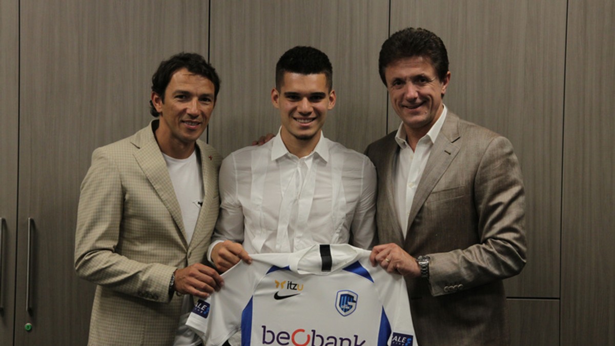 Ianis Hagi, la Genk. Fotbalistul a semnat un contract până în 2024 cu echipa campioană a Belgiei