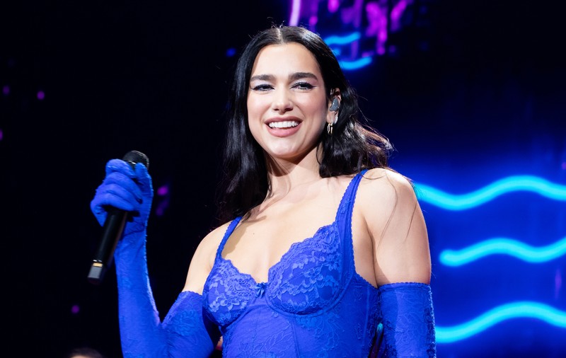 Dua Lipa refuză să cânte în deschiderea Campionatului Mondial: „Abia aștept să vizitez Qatarul când problemele legate de drepturile omului vor fi rezolvate”