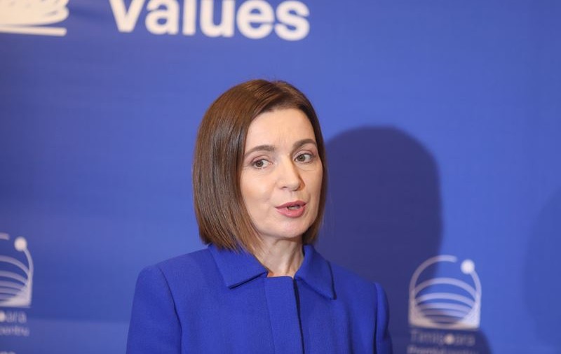 Maia Sandu: „Moldova nu mai este pe masă pentru a fi împărțită, așa cum își dorește Rusia, ci se află la masa discuțiilor”