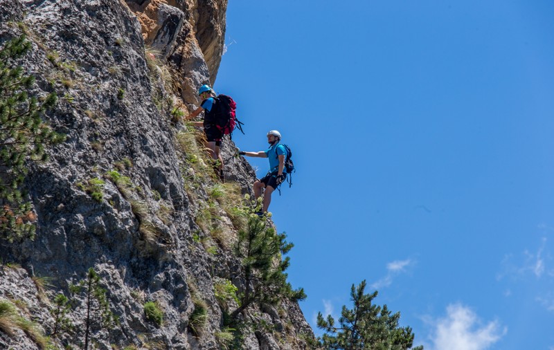 „Drumurile de fier” care duc spre culmile unde până acum ajungeau doar alpiniștii. O premieră pentru România!