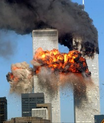 Zborul 175 al companiei United Airlines a lovit turnul de sud al World Trade Center