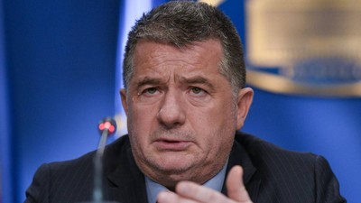 cum-stoarce-sef-cfr-calatori-traian-preoteasa-2500-euro-stat-roman-plus-salariu-5500-euro