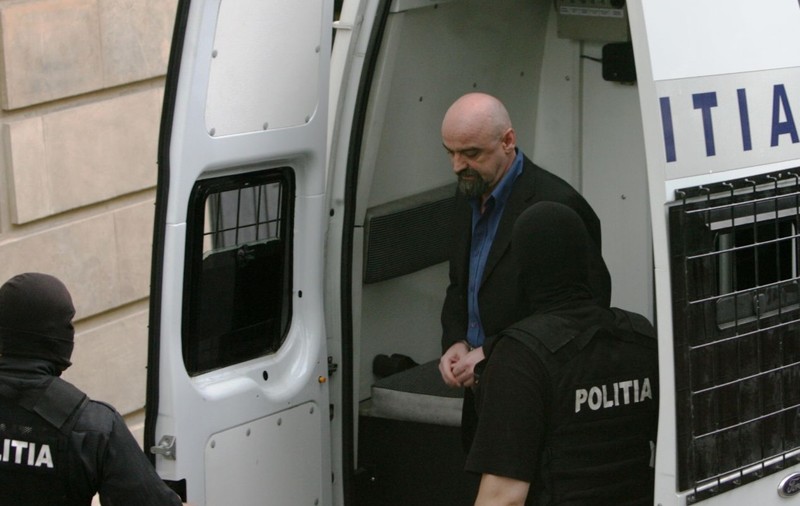Contestaţia faţă de reducerea pedepsei lui Nicolae Popa a fost admisă! Câţi ani va executa pentru prăbuşirea FNI 