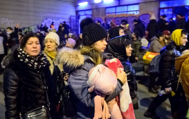 Un tren cu alți 1.500 de refugiaţi din Ucraina se îndreaptă către Bucureşti