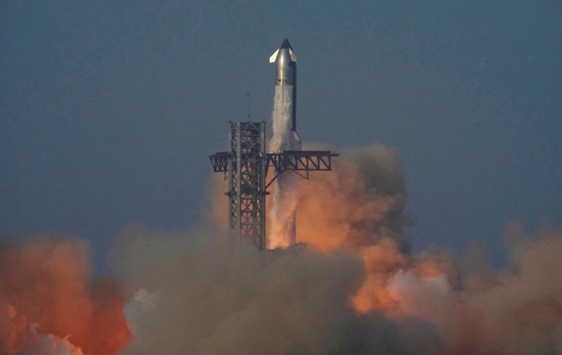 SpaceX a pierdut contactul cu racheta sa, în timpul unui nou zbor de test: „Şansele noastre de a reuşi sunt destul de mici”