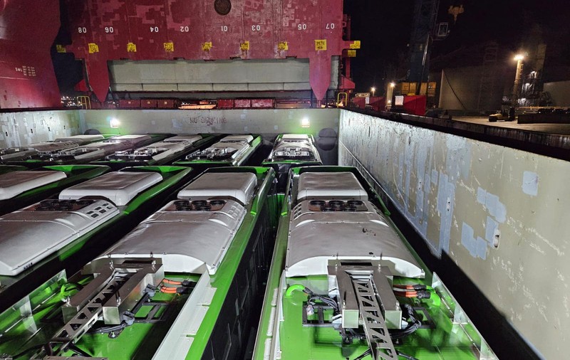 Primele 51 de autobuze electrice din China cumpărate de Primăria Capitalei au ajuns în țară. Când vor intra în circulație