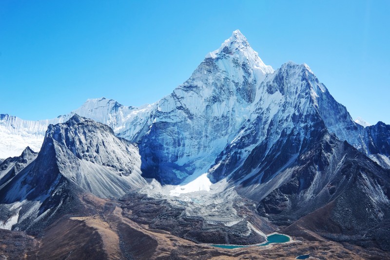 Cele mai înalte vârfuri muntoase din lume - Muntele Everest