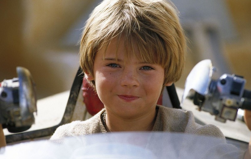 Actorul care l-a interpretat pe Anakin Skywalker în "Războiul stelelor" suferă de schizofrenie!