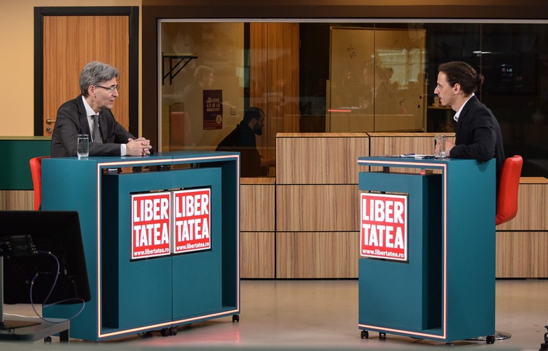 Consilierul prezidențial Leonard Orban în redacția ziarului Libertatea