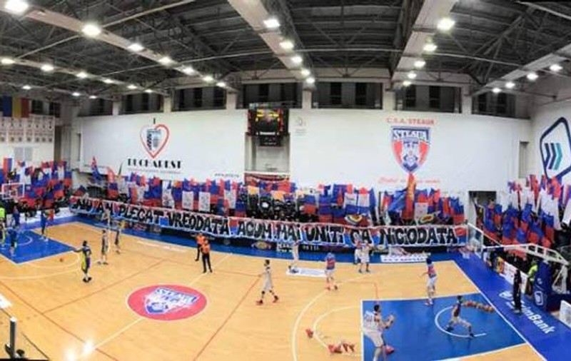 Steaua CSM EximBank - U-BT Cluj 75-80, în derby-ul Ligii Naționale masculine de baschet. Celelalte rezultate