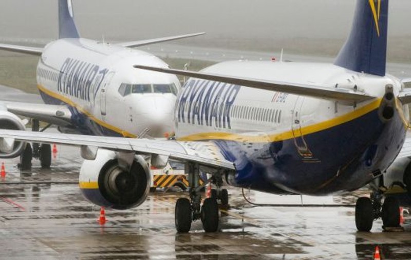 Atenționări de călătorie pentru românii care trec prin Germania sau Olanda. Greva Ryanair ține avioanele la sol 24 de ore
