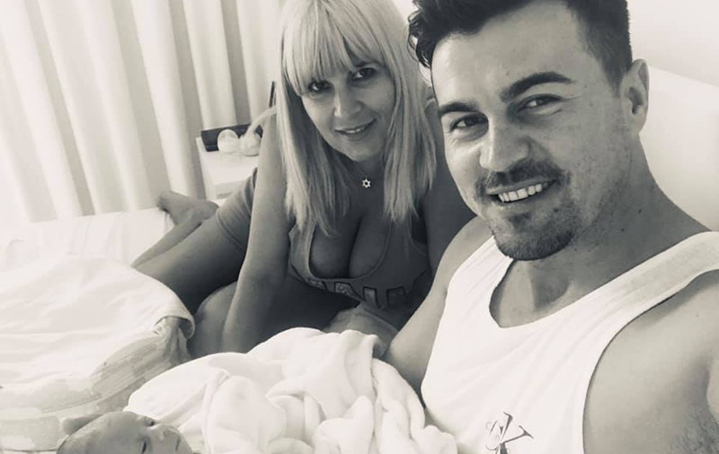 Prima imagine cu Elena Udrea și fiica sa, Eva Maria