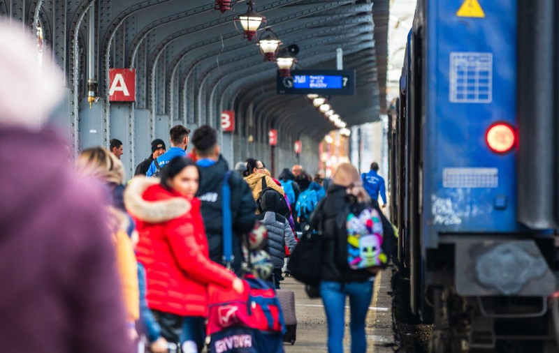 Biletele și abonamentele de tren s-ar putea scumpi. Tabelul noilor tarife