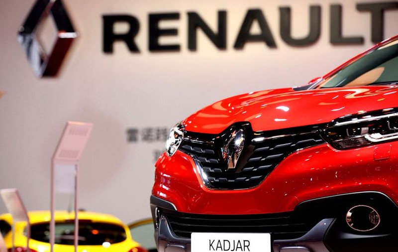 Fiat Chrysler a retras oferta de fuziune cu Renault și dă vina pe influențele politice din Franța