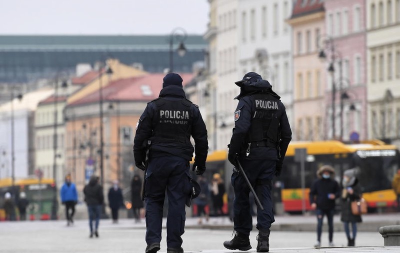 Un spion rus și doi belaruși, arestați în Polonia pentru că sustrăgeau informaţii despre forţele armate poloneze şi NATO