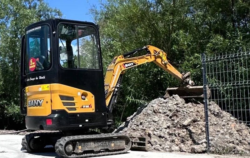 Un tânăr din Cluj caută loc de muncă ca să-și ducă iubita în vacanță în Grecia: „A fost lângă mine când mi-a fost greu”
