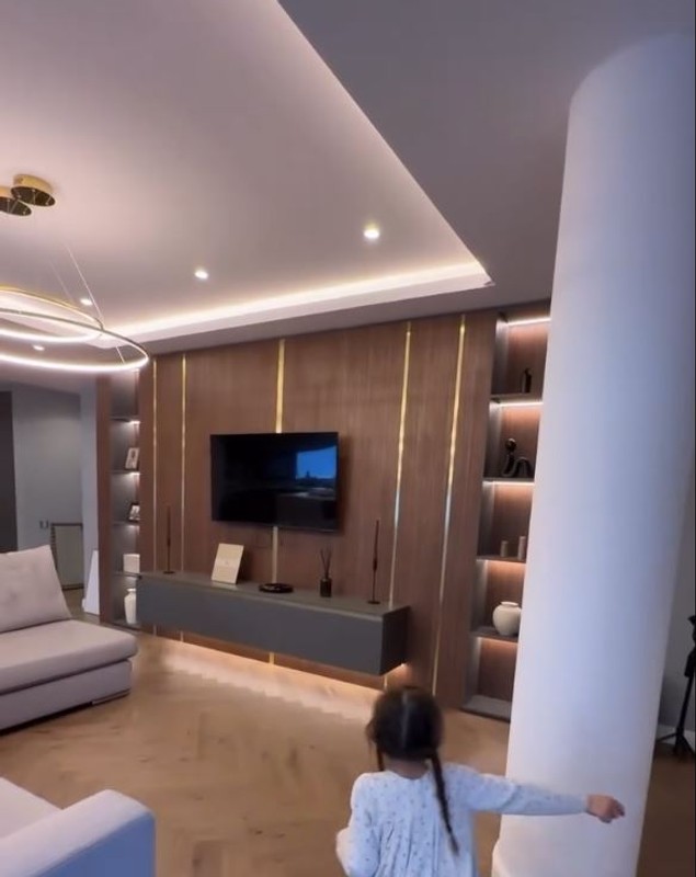 Imagini din apartamentul în care s-a mutat Andreea Popescu după divorțul de Rareș Cojoc: „Sunt în proces de adaptare”