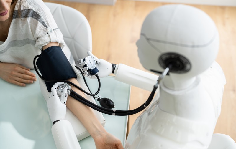 Care sunt cele mai sigure meserii în fața inteligenței artificiale, conform Google. Companiile trebuie să îmbunătățească productivitatea, nu să înlocuiască angajații