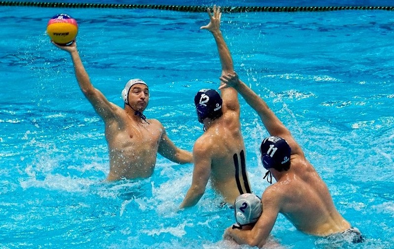 Dinamo speră să rămână în cursa pentru medaliile de bronz ale Superligii