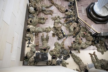 Garda Națională poate mobiliza până la 15.000 de militari la Washington FOTO: EPA
