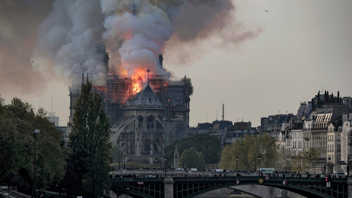 Lungmetraj despre incendiul de la Catedrala Notre Dame, în regia lui Jean-Jacques Annaud