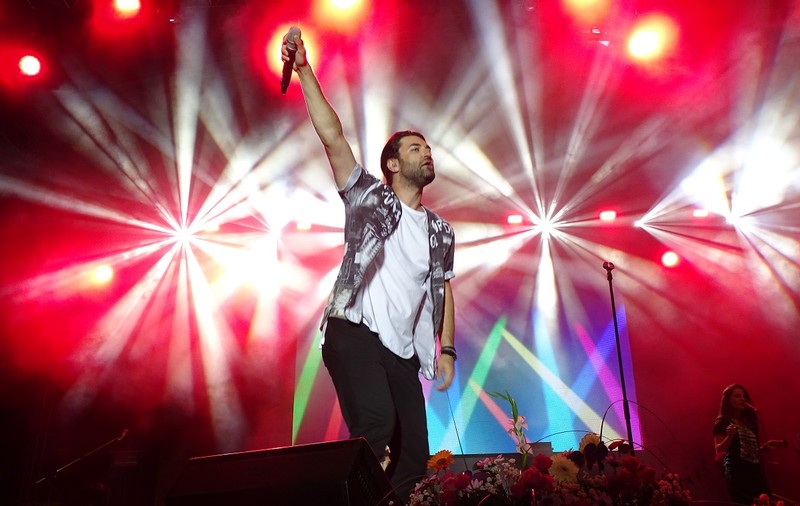 Carmen Iohannis, în primul rând la un concert Smiley FOTO&VIDEO