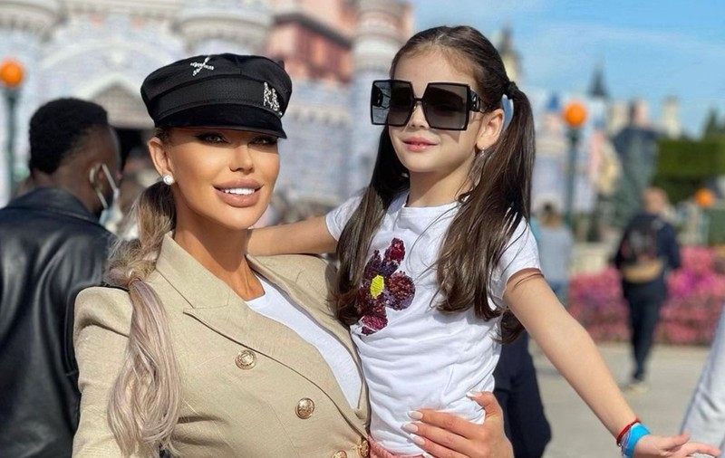 Bianca Drăgușanu, afectată după ce fiica ei a citit pe internet articole despre ea: „Primește în weekend telefonul și vede chestii”