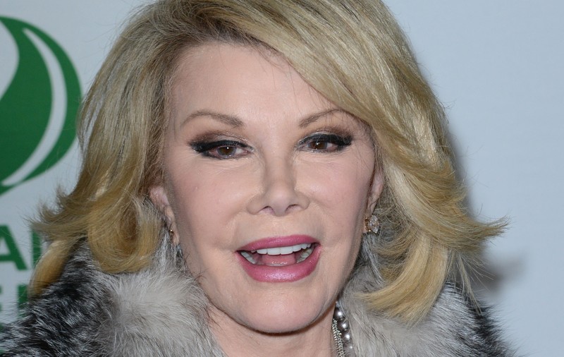 Prezentatoarea TV americană Joan Rivers, în stare CRITICĂ! Este ţinută în VIAŢĂ de APARATE