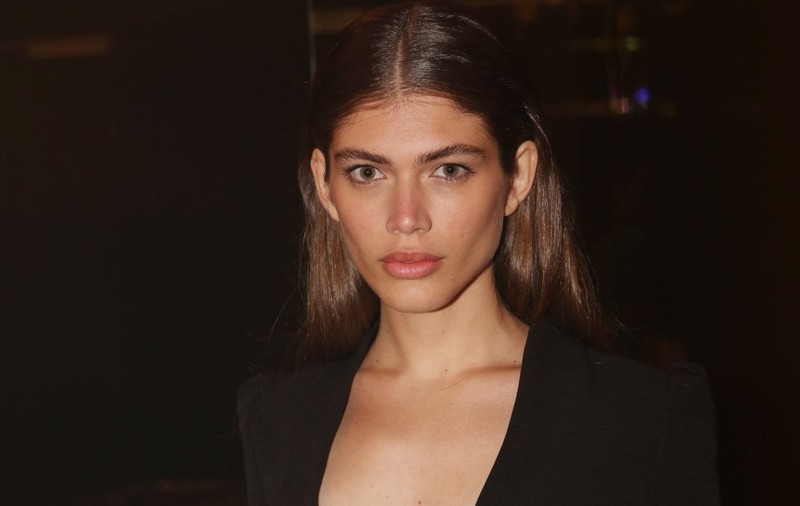 Primul model transgender angajat de Victoria's Secret