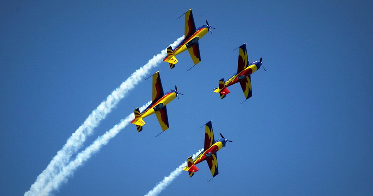 Spectacolul aviatic "Suceava Air Show" se desfășoară sâmbătă pe aeroportul "Ştefan cel Mare". Elita aviației evoluează la Suceava