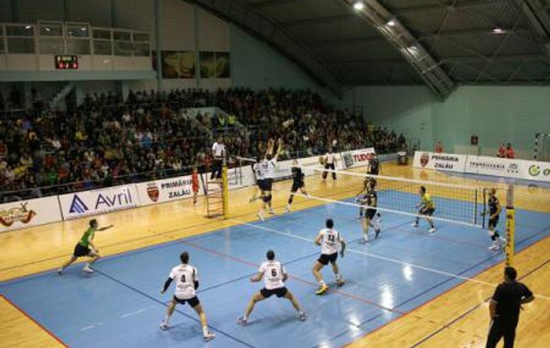Volei / Tomis Constanța - Knack Roeselare 3-1. Campioana României, lider în Liga Campionilor
