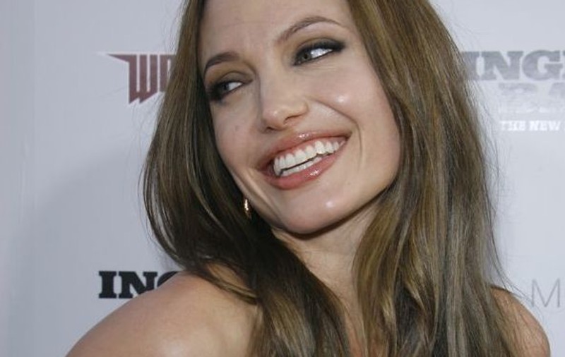 Angelina Jolie a pierdut un contract pentru că e prea celebră