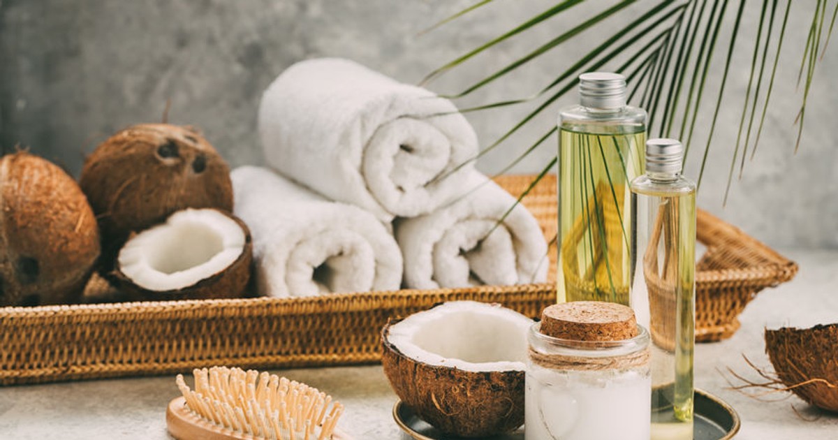 Cum folosim uleiul de cocos în cosmetică