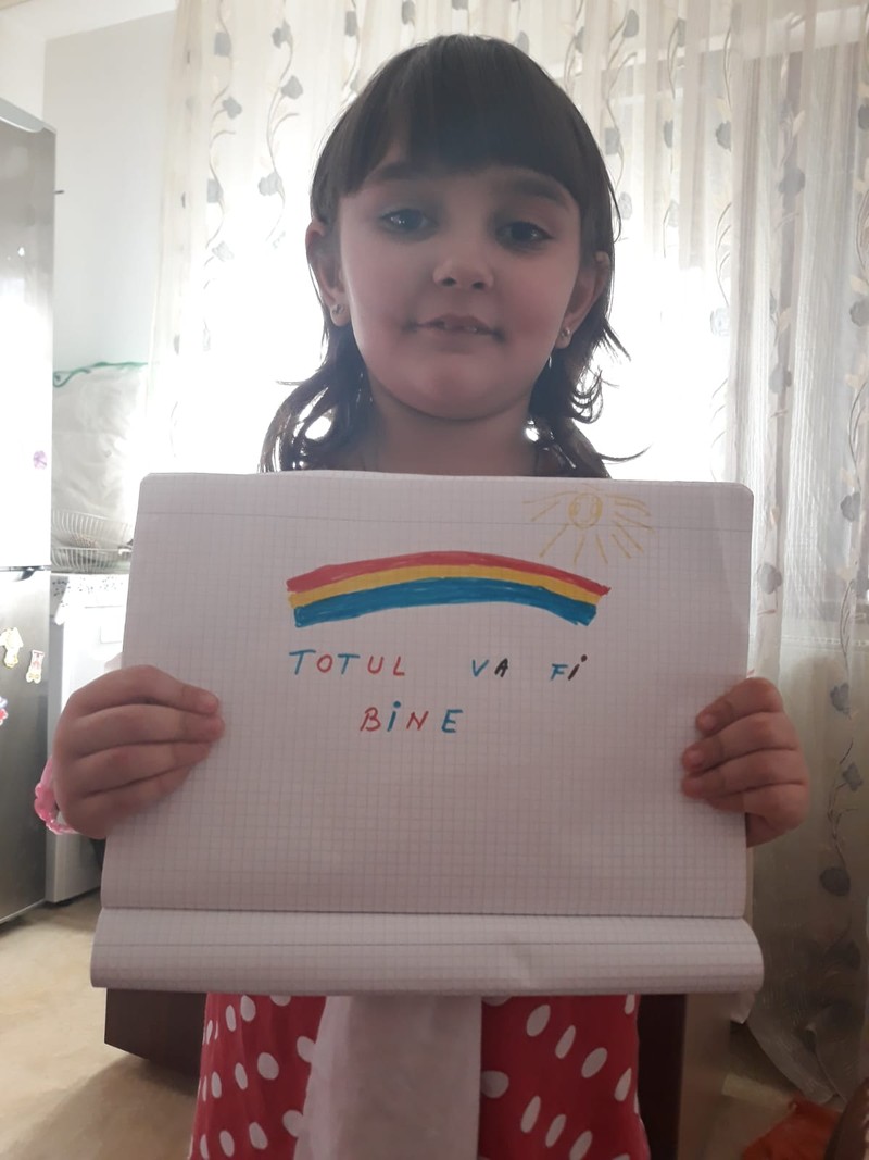 Miri-Nectaria, în vârstă de șapte ani, și-ar dori, ca și mămica ei, Maria, un cămin în care să poată să stea fără teama că ar putea fi evacuate