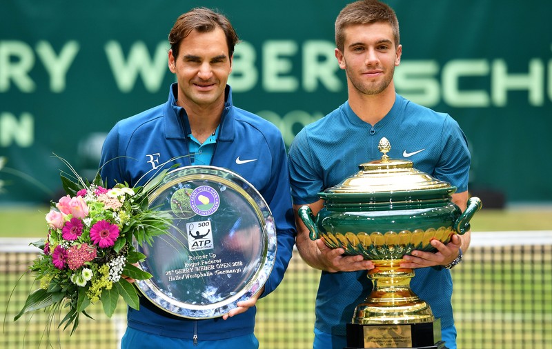 Roger Federer a pierdut finala de la Halle și cedează șefia ATP. Borna Coric a produs surpriza