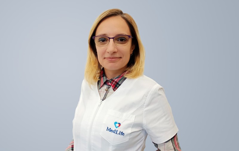 [Oameni Fericiți. Medici Buni] Dr. Laura Pavel, medic gastroenterolog la Hyperclinica MedLife Galați: „Ca medic, trebuie să fii empatic, însă empatia fără profesionalism nu funcționează”