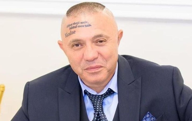 Imagini din baraca în care stă Nicolae Guță. De ce nu locuiește în vila de lux din Hunedoara: „Dar ce îmi trebuie mai mult?”