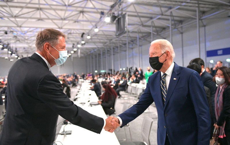 Klaus Iohannis, consultări cu Joe Biden, lideri NATO şi UE pe tema războiului din Ucraina