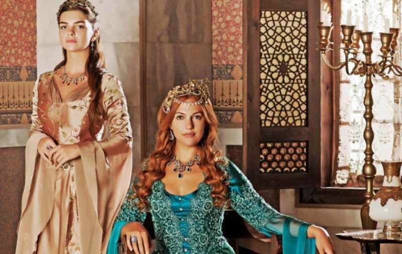 În sezonul trei din "Suleyman Magnificul", FIICA SULTANULUI, frumoasa MIHRIMAH va avea mult de suferit DIN DRAGOSTE!